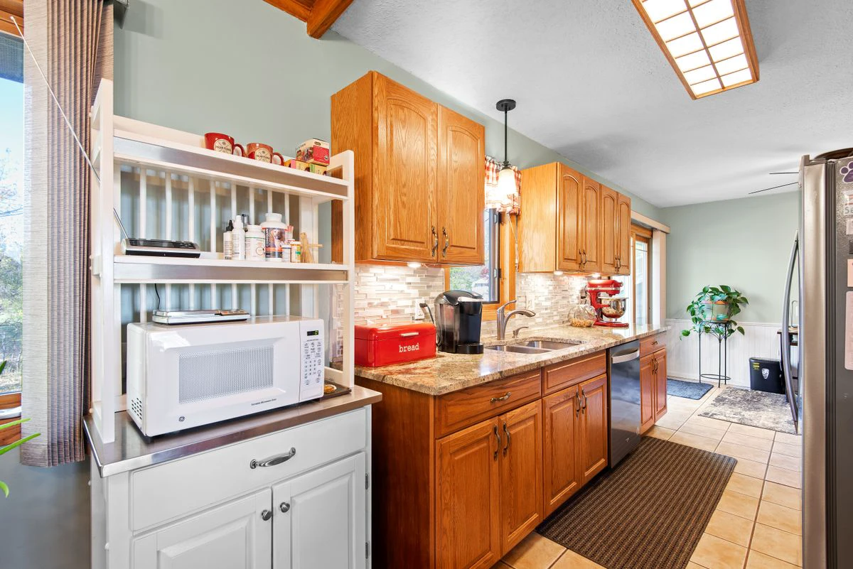 How to Choose Plywood RTA Cabinets for a More Functional Kitchen